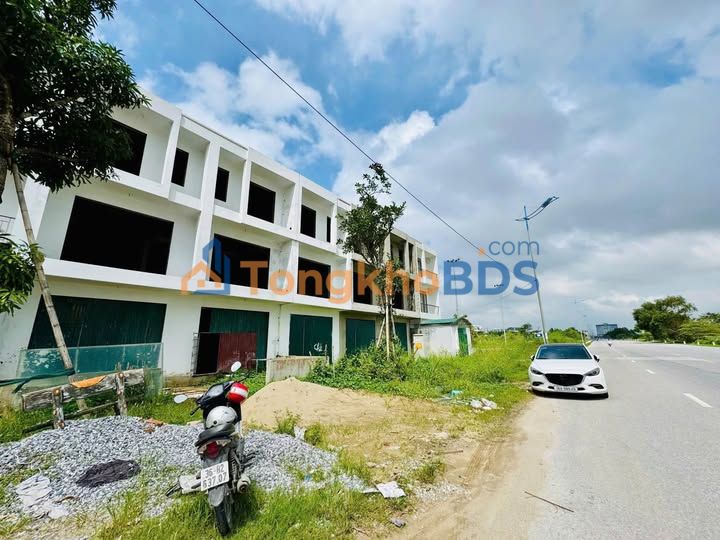 Nhà Mặt Tiền Đại Lộ Nam Sông Mã 200m² (550m² Sàn) - Kinh Doanh Đắc Lợi 10.8 Tỷ