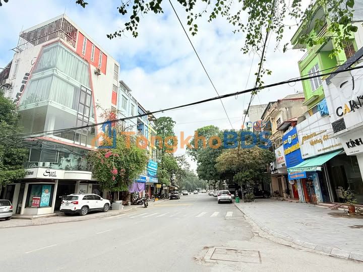 Nhà 3 Tầng Mặt Tiền Lê Hoàn, TP. Thanh Hóa - Kinh Doanh Đắc Địa 52m², 9.5 Tỷ