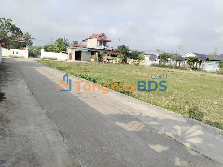 Đất Nền Quảng Yên 175m² - Hai Mặt Đường, Giá 880 Triệu, Sẵn Sổ Hồng