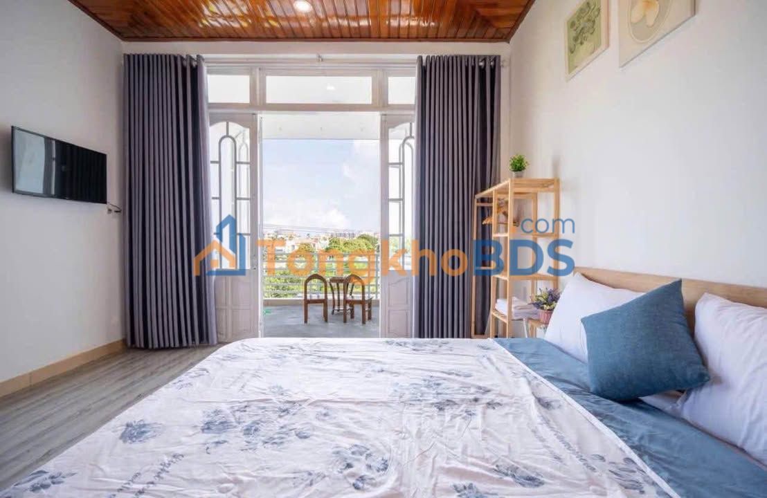 Homestay Mặt Tiền Hàn Mặc Tử - View Sông Huế 7PN Giá 17 Triệu/Tháng