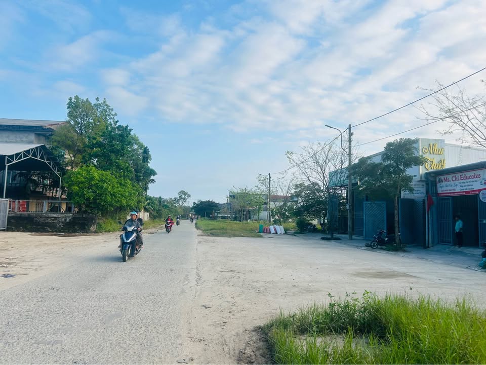 Mặt tiền Nguyễn Văn Linh, Huế - 273.5m² góc 2 mặt tiền kinh doanh