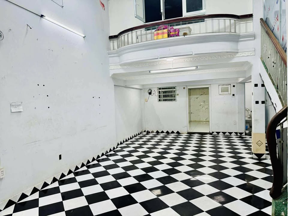 Mặt Bằng Kinh Doanh Bành Văn Trân, Tân Bình - 72m² Giá 13 Triệu