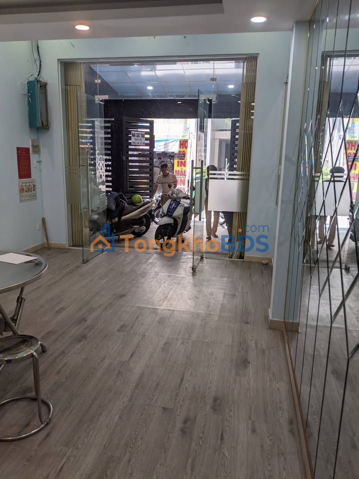 Cho thuê nhà mặt tiền Nguyễn Trọng Tuyển, Tân Bình - 60m², 6PN, Kinh doanh đa ngành