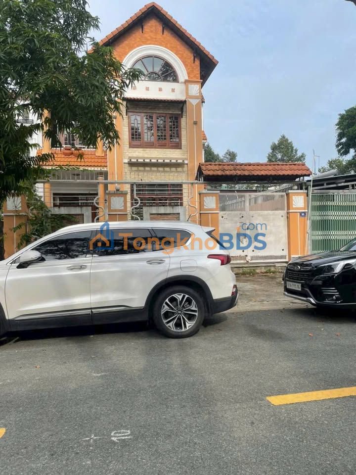 Biệt Thự Chánh Nghĩa TDM 200m² - Hoàn Công, Sổ Hồng Riêng - Giá 16.4 Tỷ