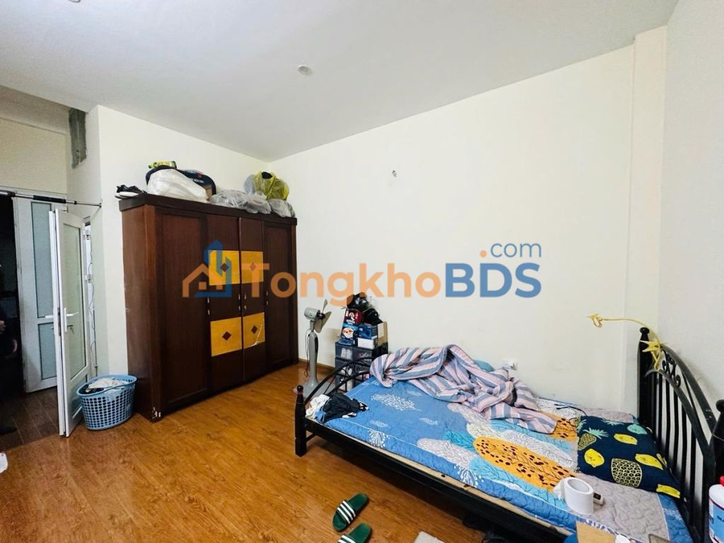 Nhà Đội Cấn Ba Đình 32m² 8.98 tỷ - Sẵn sàng ở ngay