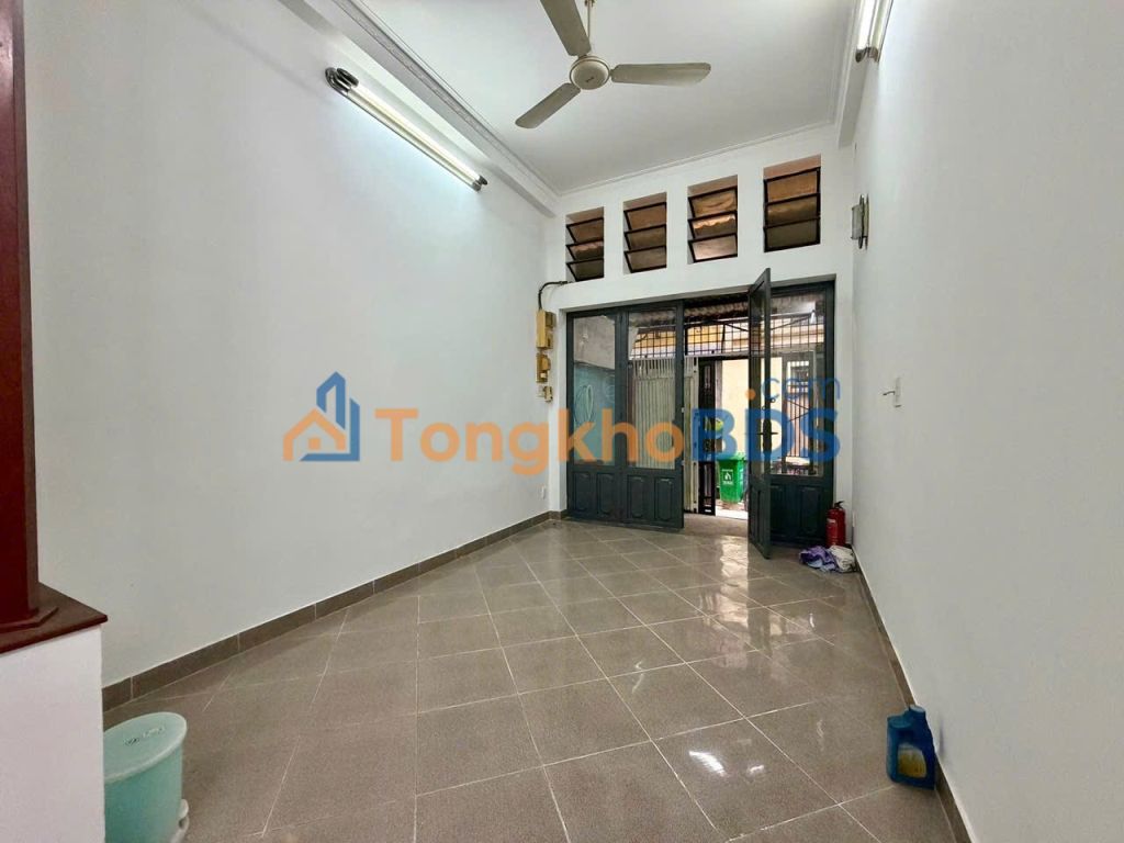 Nhà 32m² Quận 10, Hẻm Thông Lê Hồng Phong - 5.3 Tỷ