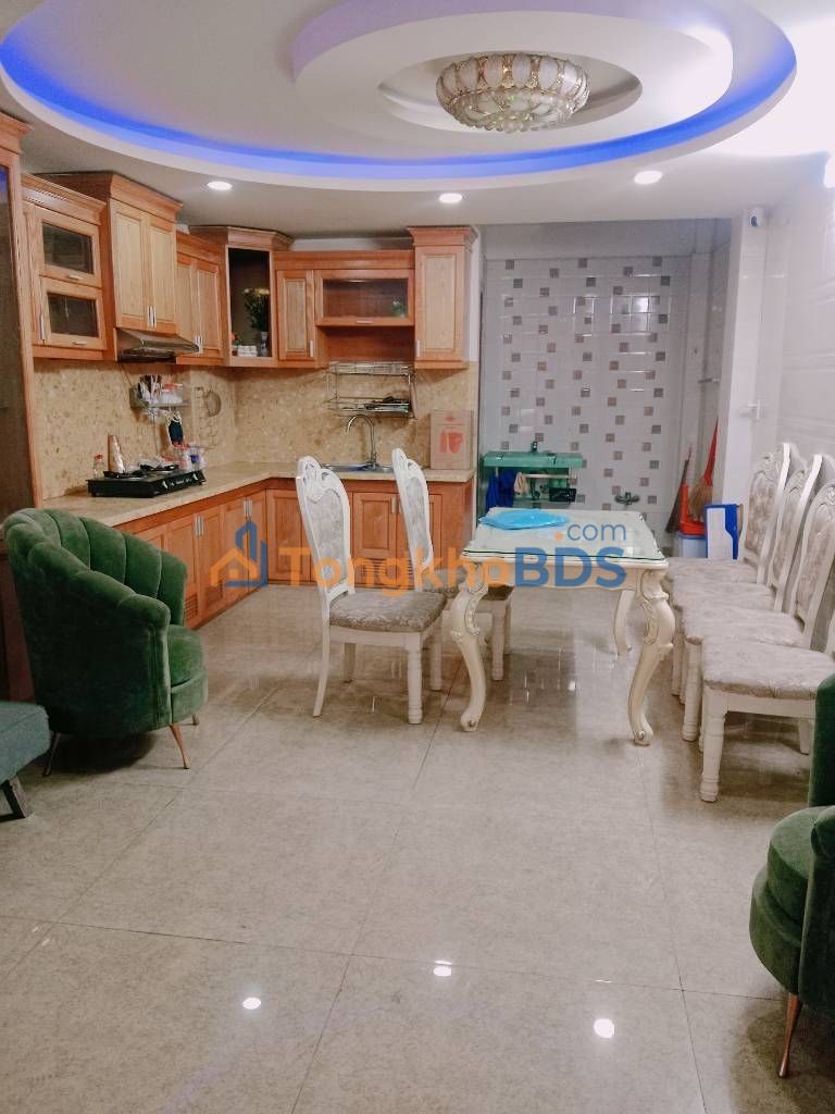 Nhà Tân Bình 65m2 8.8 tỷ - Ô tô vào tận nhà