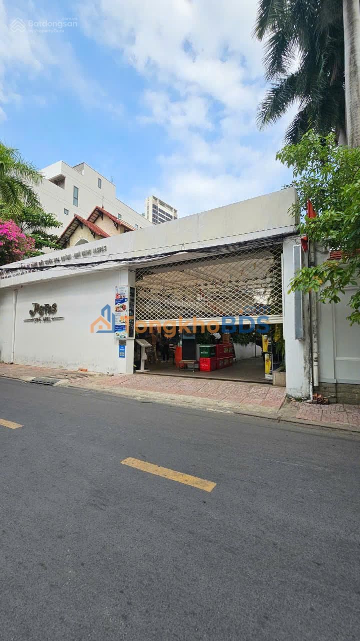 Cho Thuê Villa 2 Tầng Sân Vườn 608m² Mặt Tiền Tống Hữu Định, Thảo Điền, Quận 2 - Giá Tốt