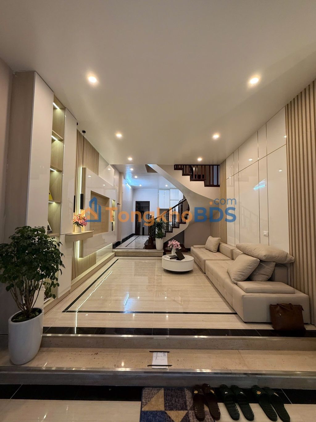 Nhà Phố Tây Mỗ 40m², 4 Tầng, Ngõ Ô Tô - Giá 6 Tỷ