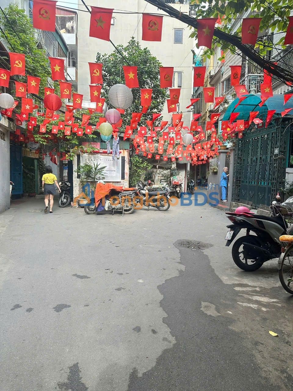 Nhà 45m² Đống Đa, 6 Ngủ, Thang Máy, Sổ Nở Hậu - Giá 13.95 Tỷ