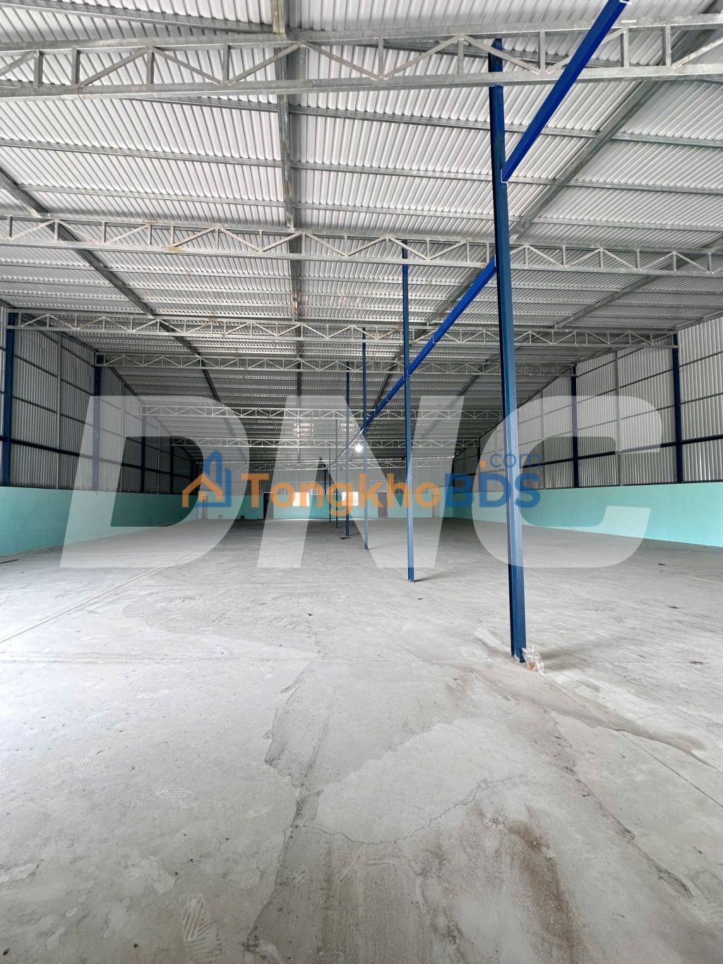 Kho mặt tiền Võ Văn Kiệt Cần Thơ 800m² 48 triệu - Ô tô vào