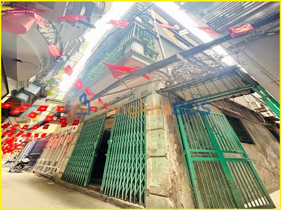 Nhà 4 Tầng Căn Góc Hoàng Cầu, Đống Đa - 46m² Giá Đầu Tư 12.9 Tỷ