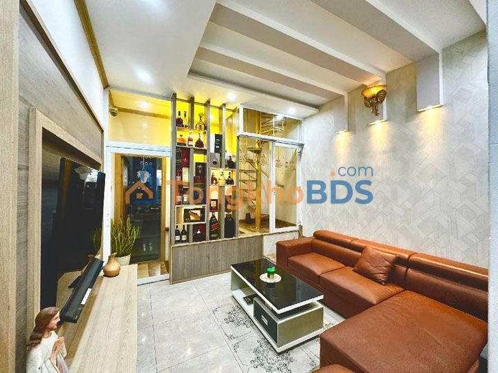 Nhà Mặt Tiền Nghĩa Phát, Tân Bình 50m2 - Kinh Doanh Sầm Uất, Giá 11.1 Tỷ