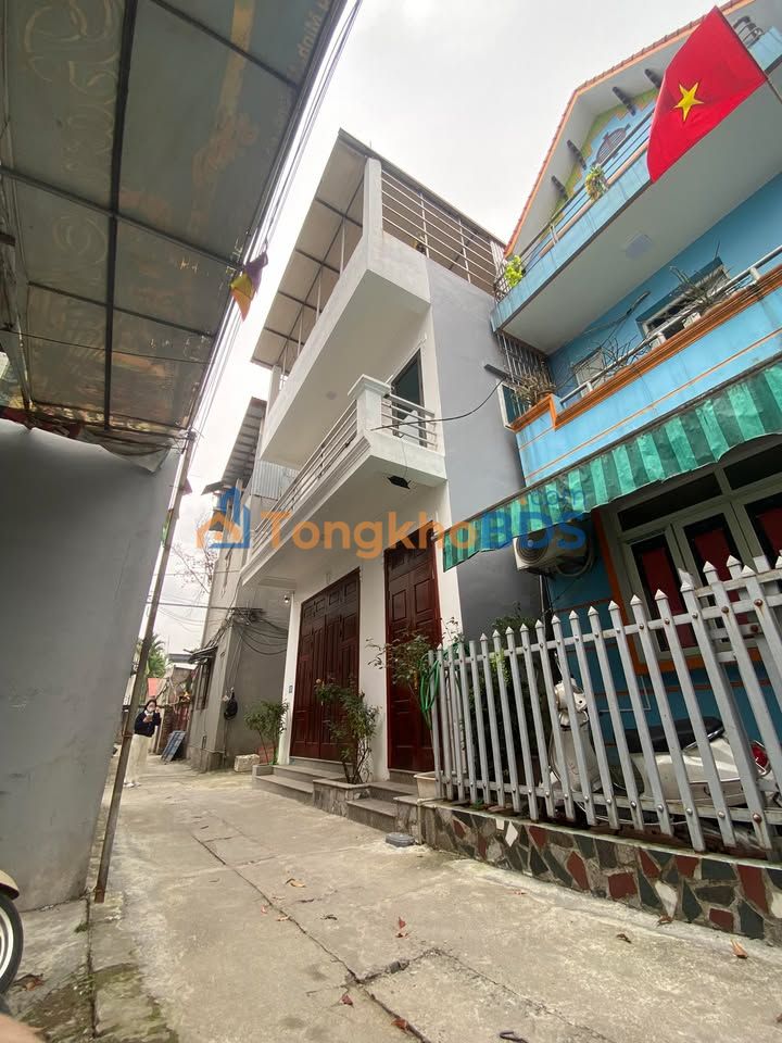 Nhà 2 Tầng 3 Tỷ Ô Tô Đỗ Cửa Tại Mê Linh - Sẵn Sàng Vào Ở Ngay