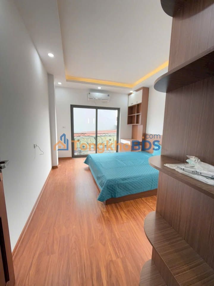 Cho thuê nhà Đống Đa 252m² 6 tầng, 11 phòng, 500 triệu/năm - Sẵn sàng kinh doanh