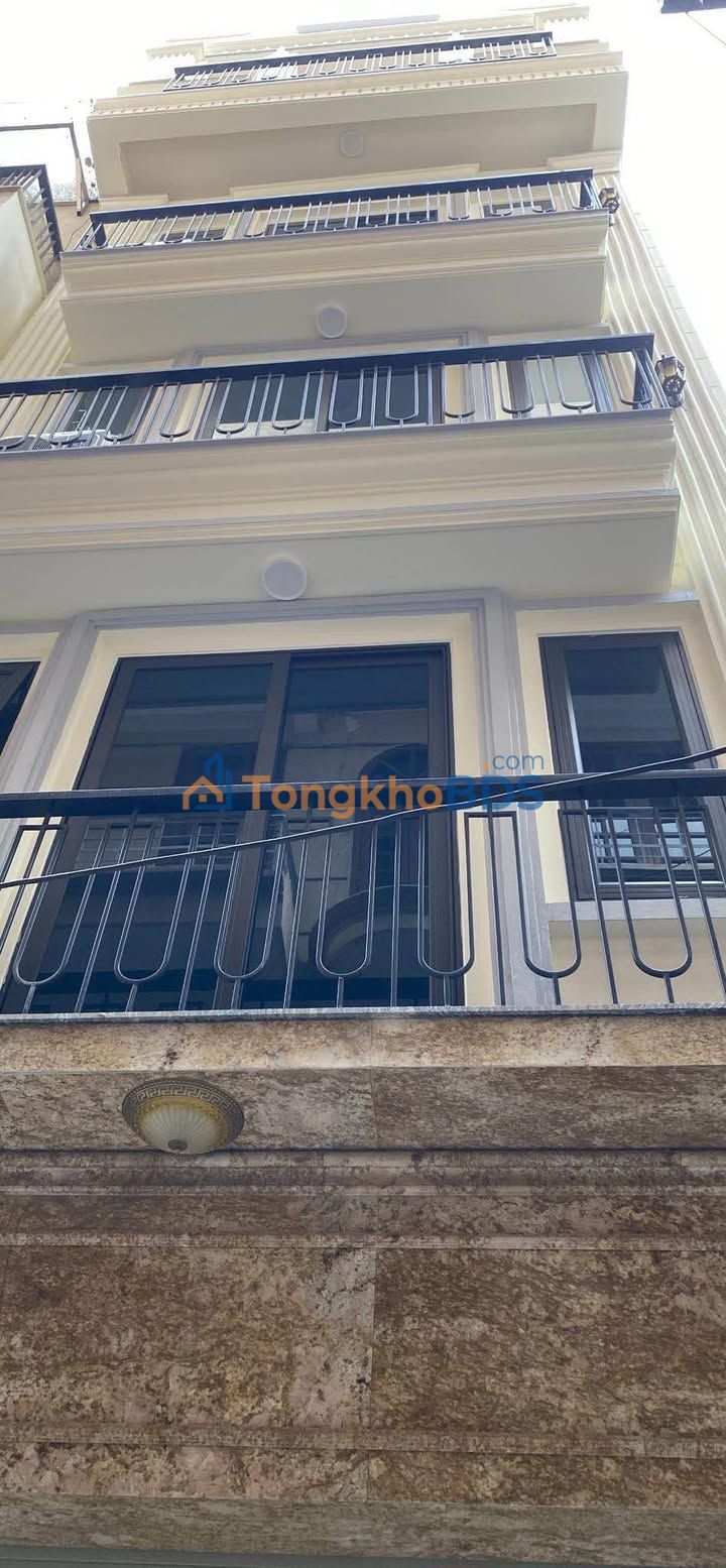 Bán Nhà Phố Dương Quảng Hàm 55m² x 5T - Gara Ô Tô, Thang Máy, Vị Trí Đắc Địa