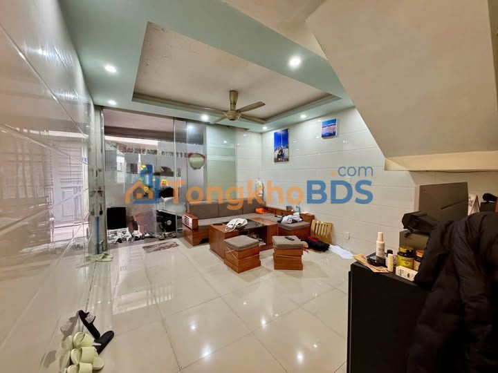 Nhà Lán Bè 54m² (2.5 Tầng) - Sổ Đỏ Chính Chủ, Về Ở Ngay