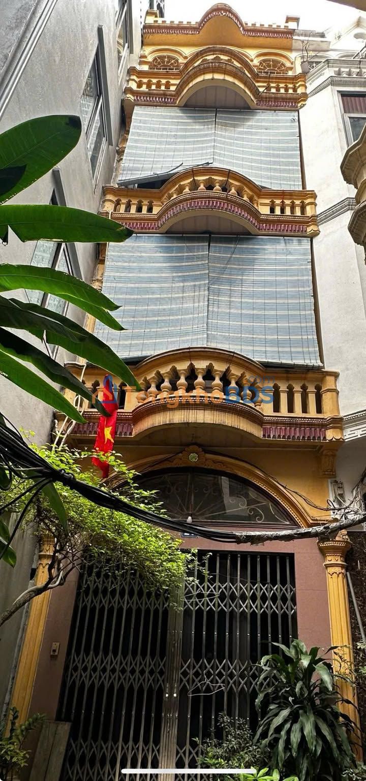 Nhà 35m² 4 Tầng Hào Nam - 7.4 Tỷ, Trung Tâm Đống Đa, Sổ Đỏ Chính Chủ