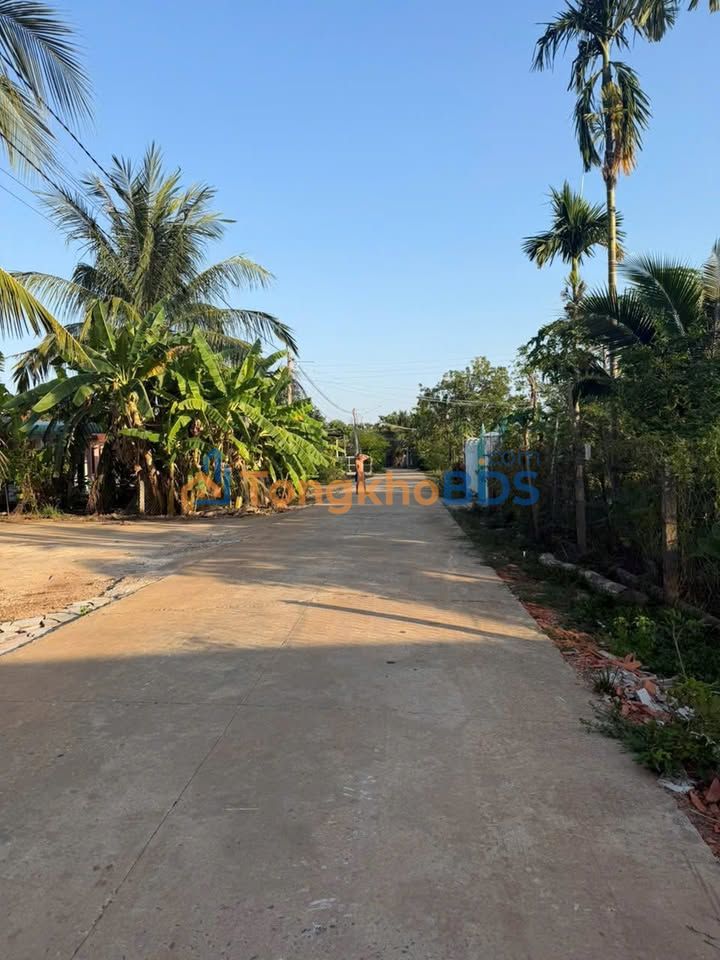 Đất Vàng 350m² Mặt Tiền TT Tân Biên, Tây Ninh - Giá Tốt 3.5 Tỷ