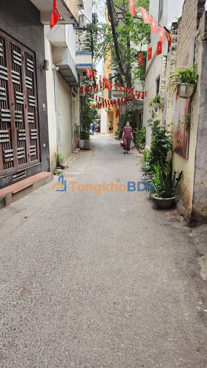 Nhà 45m² 4 tầng Thụy Khuê, Tây Hồ - Giá 13 Triệu, Gần Ô Tô