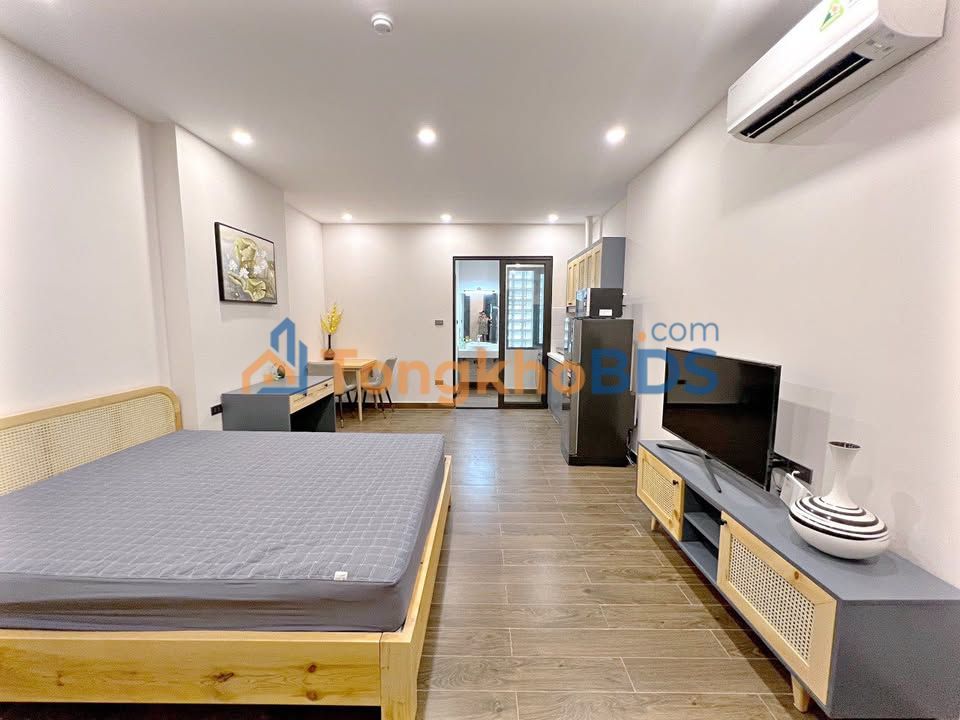 Cho thuê Studio 50m² Xuân La, Tây Hồ - Full nội thất, sẵn ở ngay!