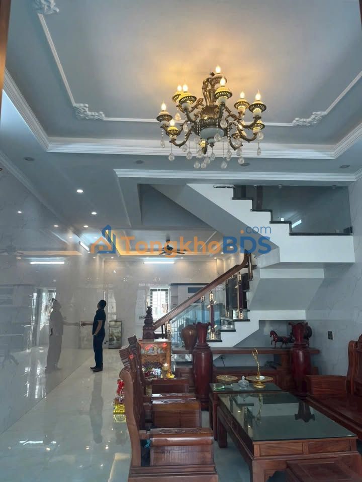 Nhà 3 Tầng Mặt Tiền Kinh Doanh Đường Liên Xã Đông Nam, Thanh Hóa - Giá 3 Tỷ