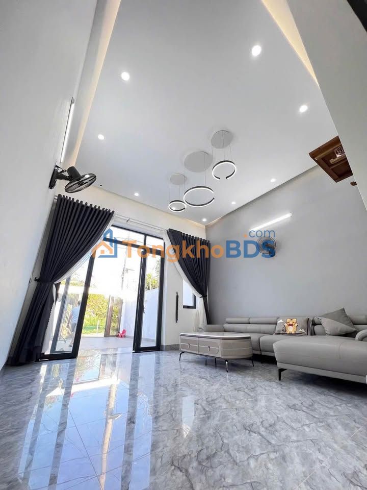 Nhà 350m² Kon Rờ Bàng 1, Kon Tum - Sẵn Sàng Vào Ở Ngay