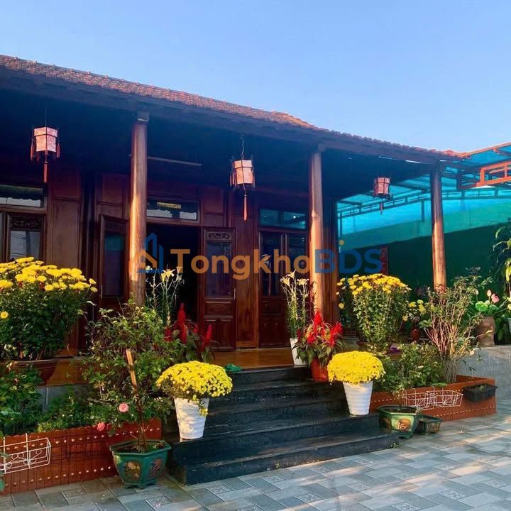 Nhà Vườn Huế 200m² - Phong Cách Xưa & Hiện Đại, Sẵn Sàng Đón Chủ Mới