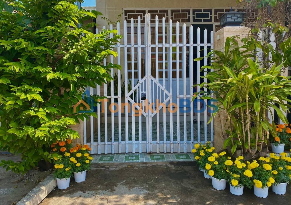 Nhà Mặt Tiền QL1A Tuy Hòa - 157.8m² - Sẵn Sàng Kinh Doanh