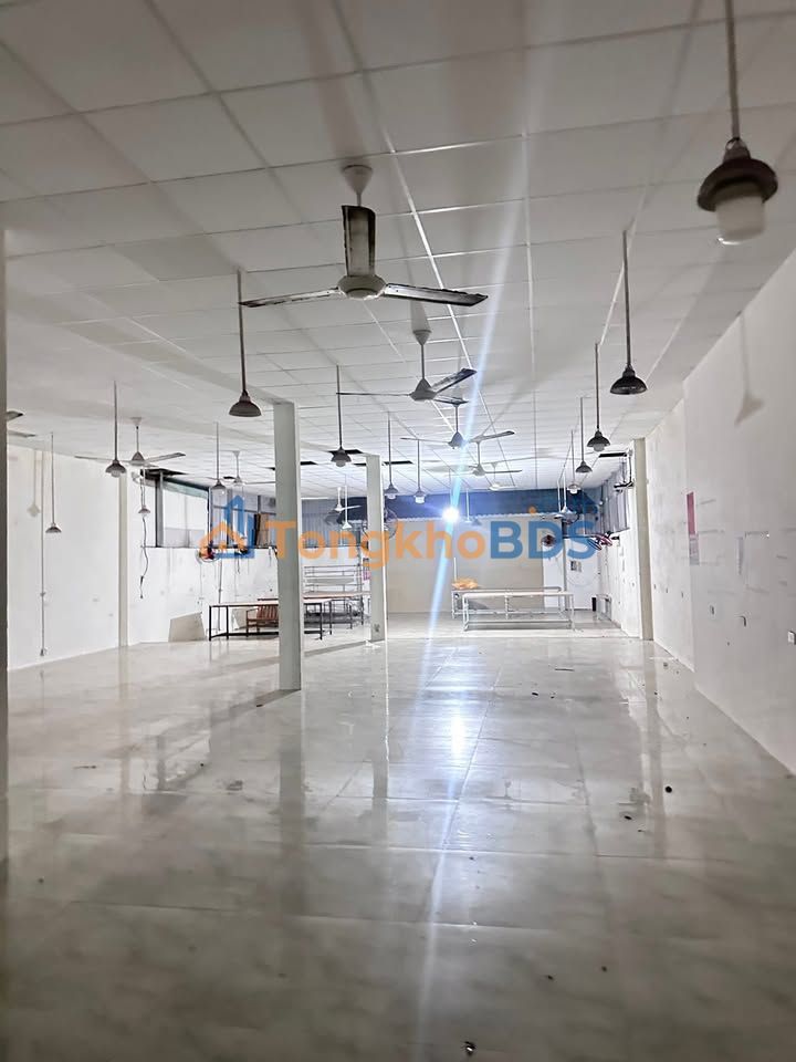 Cho thuê kho 1000m² Mỹ Phước 2, MT 7B - Giá 30 Triệu/Tháng