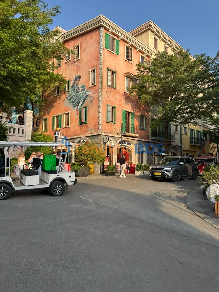 Nhà Mặt Phố Góc Hoàng Đạo Thúy - Nguyễn Thị Định, 90m² x 4 Tầng - Kinh Doanh Đắc Địa