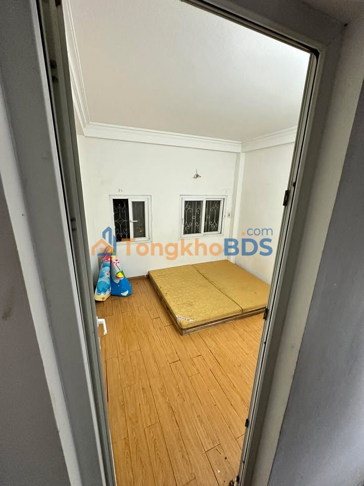 Cho thuê phòng Khâm Thiên, Đống Đa - Giá thỏa thuận, vị trí thuận tiện