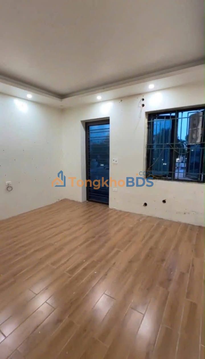 Nhà 3 Tầng Mặt Tiền Kinh Doanh Phường Quang Trung, TP. Hải Dương - 40m² Giá 6.5 Triệu/Tháng