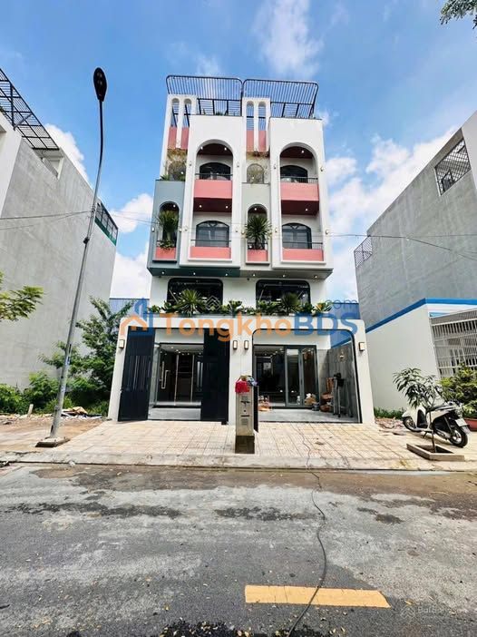 Nhà 1T3L Phạm Văn Đồng, Thủ Đức - 67m² - 9.3 Tỷ - Sân Thượng, Ôtô Ngủ Trong Nhà