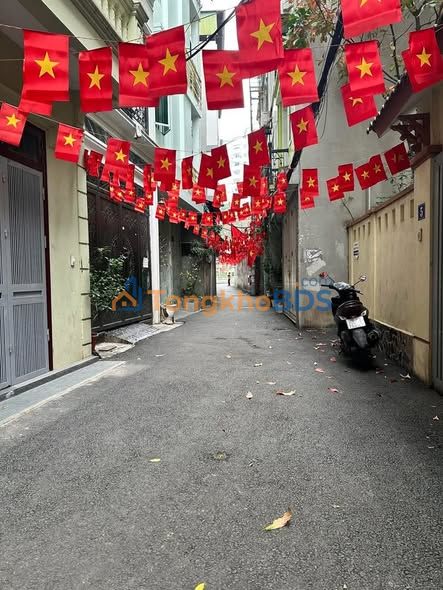 Đất Nguyễn Ngọc Vũ 285m² thỏa thuận - Sổ đỏ chính chủ