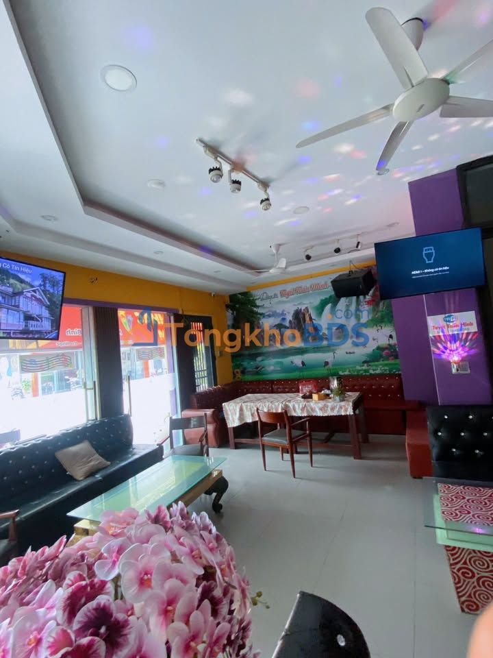 Nhà 4 Tầng Mặt Tiền Vincom Hội An - Dòng Tiền 40 Triệu/Tháng