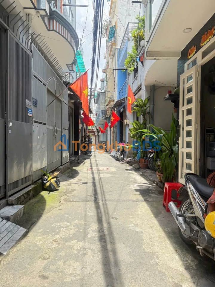 Nhà 2 Mặt Hẻm Thoáng Mát Lạc Long Quân, Tân Bình - 6.45 Tỷ TL