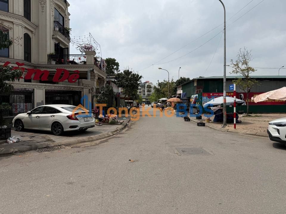 Bán Nhà 5 Tầng Thang Máy, Trâu Quỳ, Gia Lâm - 55m² Sổ Vuông Đẹp