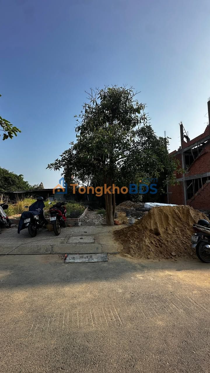 Đất nền Dĩ An 63m² sổ hồng riêng, gần Làng Đại Học - Giá 4.2 tỷ