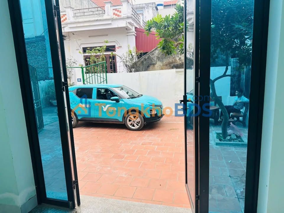 Đất Tặng Nhà Mới Xây 136m² Quốc Lộ 32, Hoài Đức - Ở Ngay