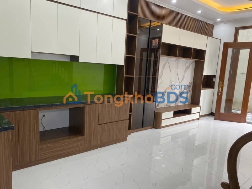 Nhà 4 Tầng Trung Tâm Thị Trấn Phùng, 50m² - Sẵn Sàng Ở Ngay!