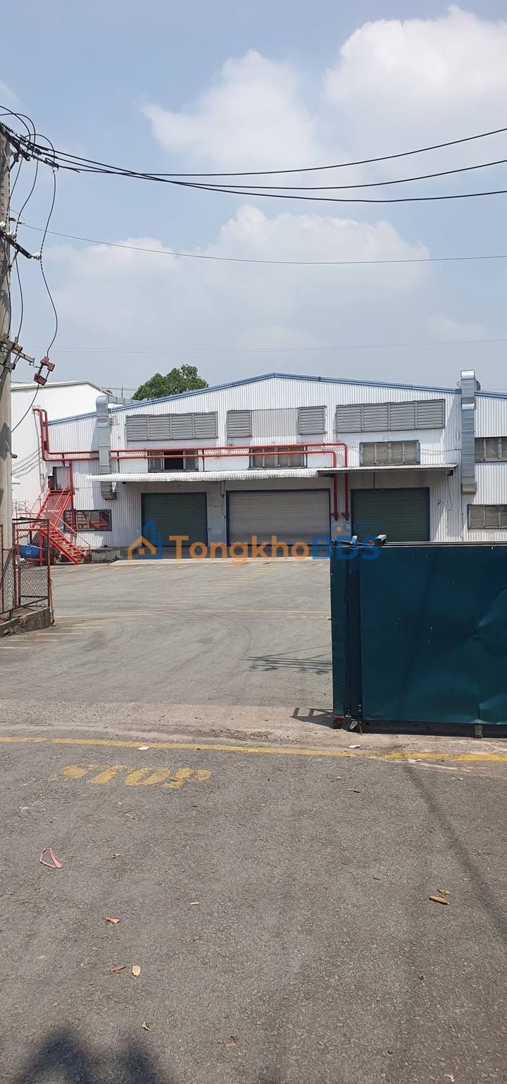 Cho thuê kho xưởng 4400m² mặt tiền ĐT743, Thuận An, Bình Dương - Xe Cont Không Cấm Giờ