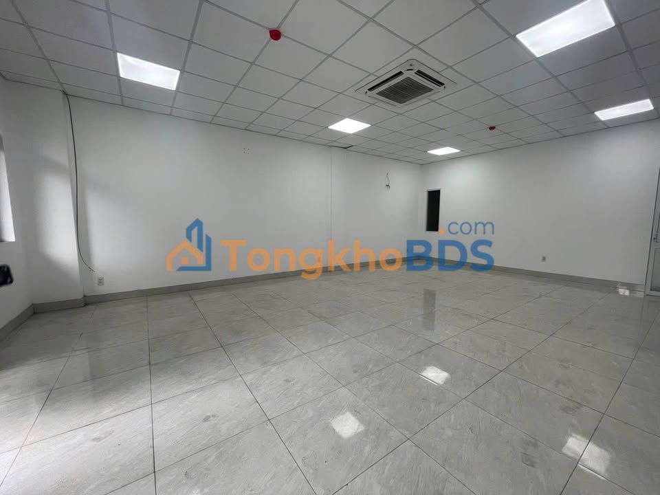 Văn phòng Sơn Trà 500m² thỏa thuận - Sẵn sàng làm việc