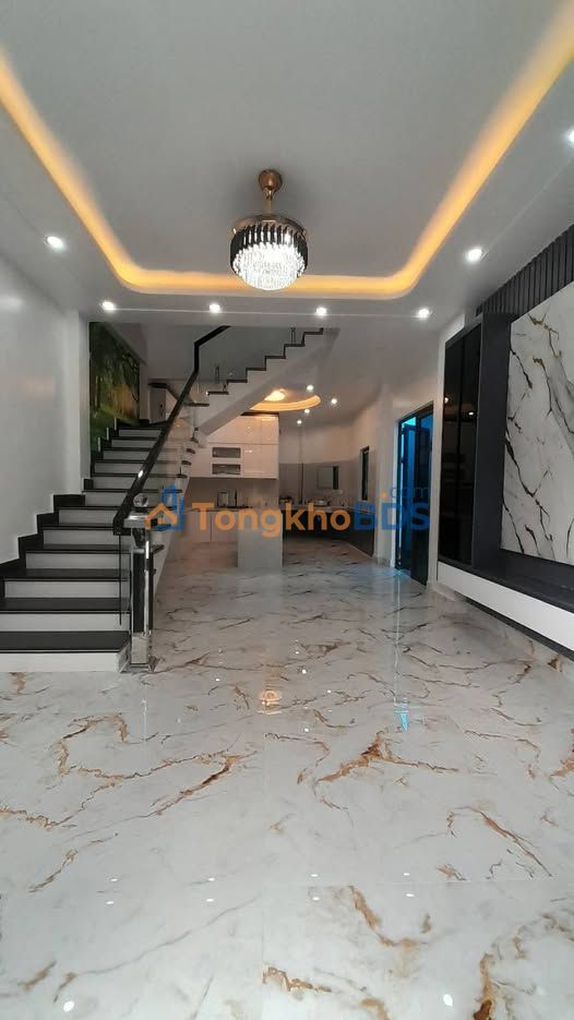 Nhà riêng Quỳnh Cư Hồng Bàng 62m² 2,8 tỷ - Ô tô đỗ cửa