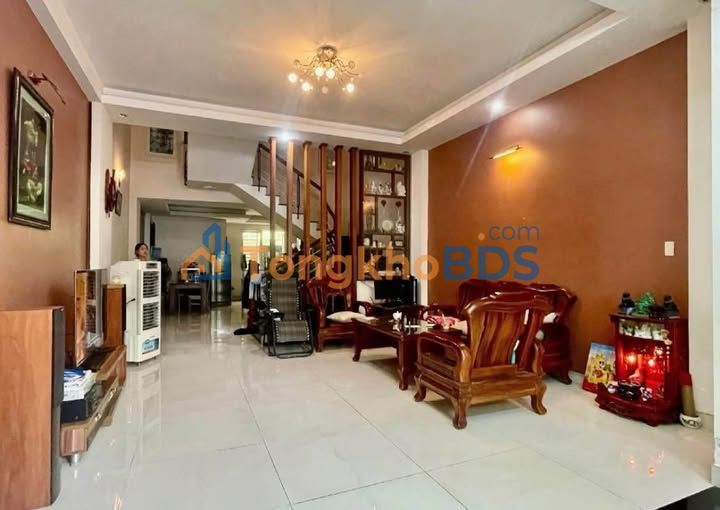 Nhà 4 Tầng Hàn Thuyên Đà Nẵng 112m² - 11 Tỷ, Full Nội Thất, Kinh Doanh Đa Ngành