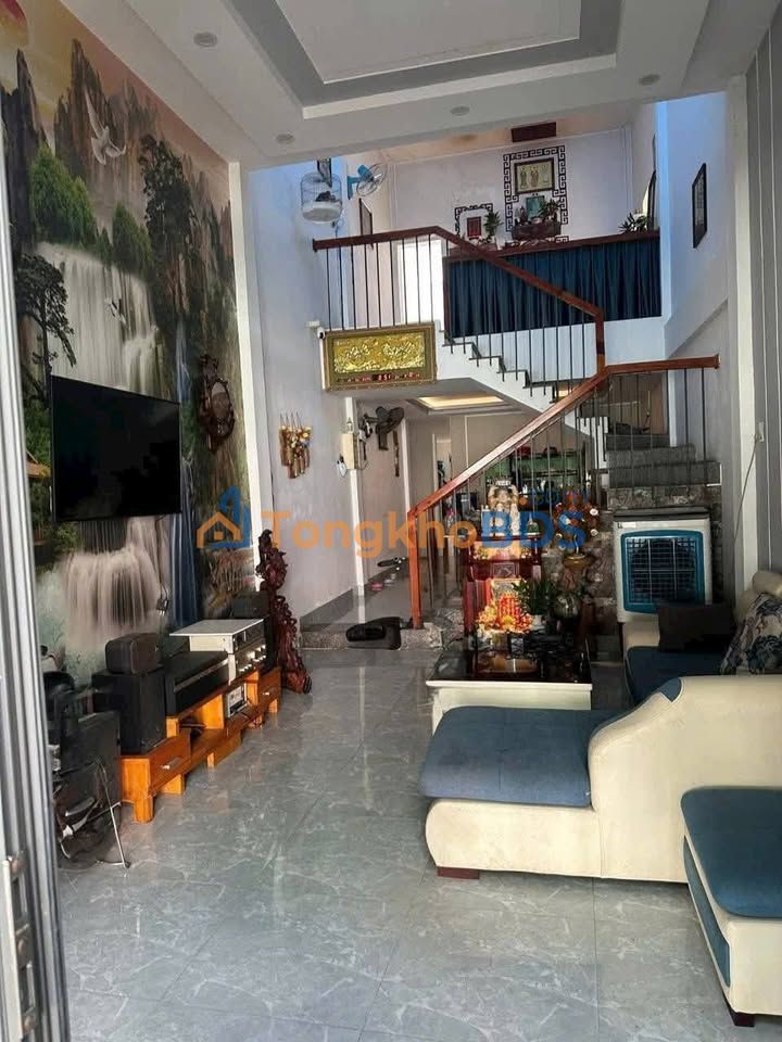 Nhà Mặt Tiền Trần Hưng Đạo Quy Nhơn 89m² - Sổ Đỏ Sẵn Sàng Giao Dịch