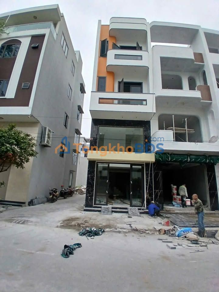 Nhà Mặt Tiền Bãi Viên, Nam Định - 60m², 4 Tầng, Hướng Đông Nam - Giá 4.x Tỷ