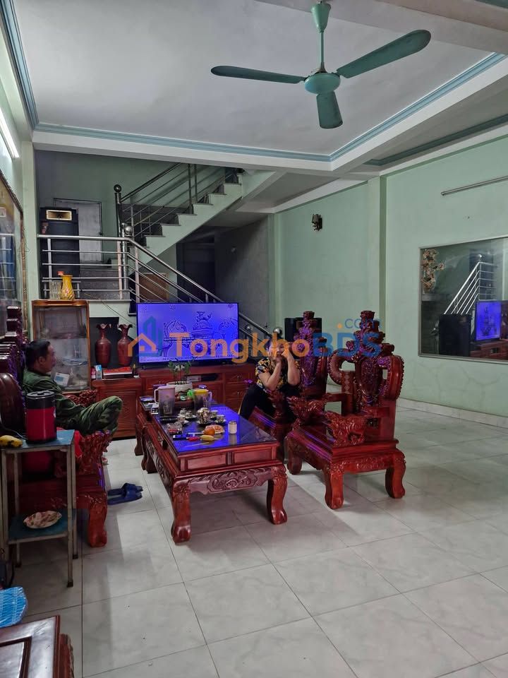 Nhà 3 tầng Nguyễn Đình Chiểu 127m² - Hướng Bắc, Giá 6 Tỷ