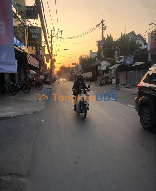 Bán nhà hẻm xe hơi 209m² Nguyễn Duy Trinh, Q2 - Sẵn sàng xây mới, sổ riêng