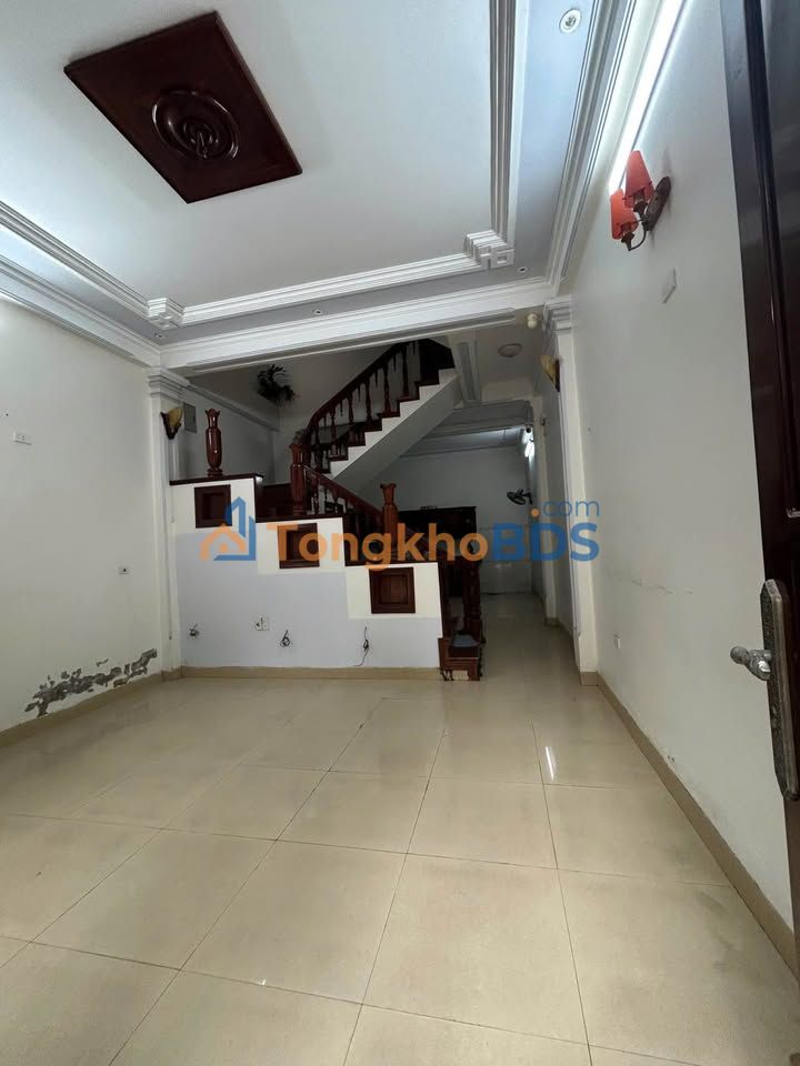 Nhà 3 Tầng 52m² Nam Ngạn, Thanh Hóa - Oto Đỗ Cửa, 4PN